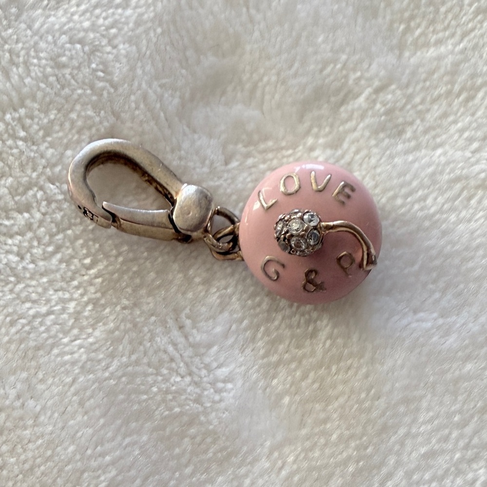 Retired Authentic Juicy Couture Pink Cupcake Bracelet Charm - Picture 2 of 9